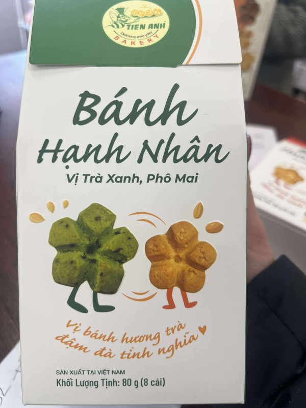 Bánh hạnh nhân vị trà xanh phô mai